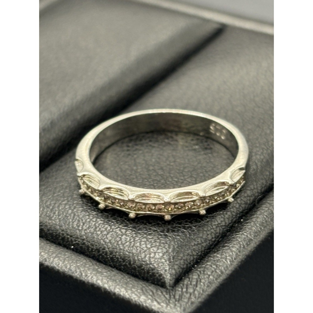 EUC Sterling Silver Cubic Zirconia Band Ring Scalloped Size 7.75 E5